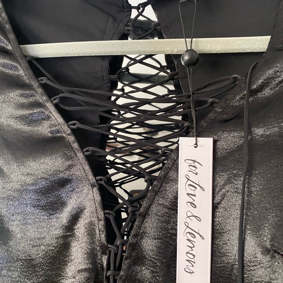 🌸💐  FOR LOVE & LEMONS MINI NWT - Picture 4 of 10